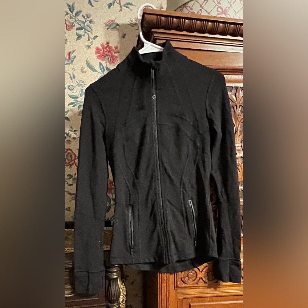 Black lululemon define jacket